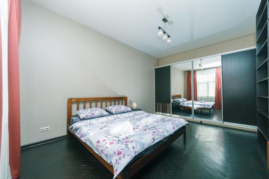 Apartments On Besarabka Kijów Zewnętrze zdjęcie